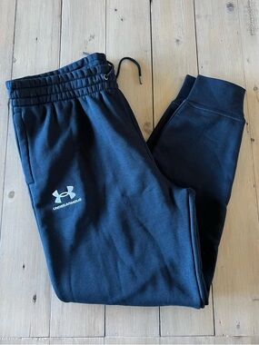 NWT Women Under Armour Joggers Large Fleece